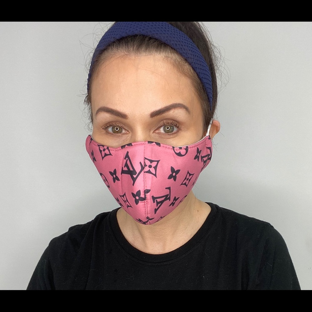 Fashion-inspired quilted 3 layer face mask.